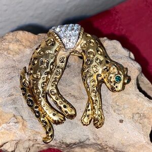 Vintage Gold Tone Alloy Green Eyed Articulated Tail Leopard Broach